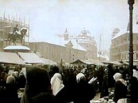 Trg bana Jelačića 1928. godine, hotel Milinov u izgradnji.jpg